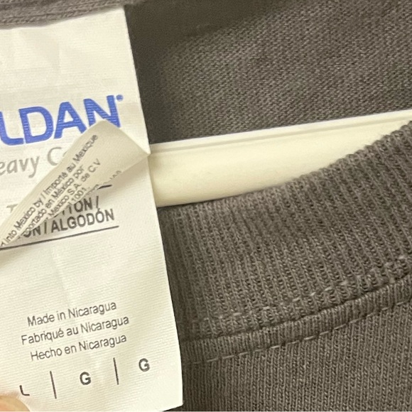 💚3 for $15 Gray Graphic T-Shirt with Retro Design - Picture 2 of 3